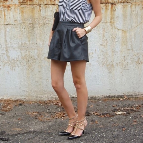 BCBGeneration Blue/Multi/Black Darron Pumps Size 7 - Picture 8 of 8